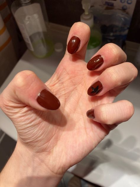 dark red nails with a black star Red Nails Black Star, Black And Red Star Nails, Nails With Black, Dark Red Nails, Short Gel Nails, Cherry Nails, Red Nail Designs, Dark Nails, Star Nails