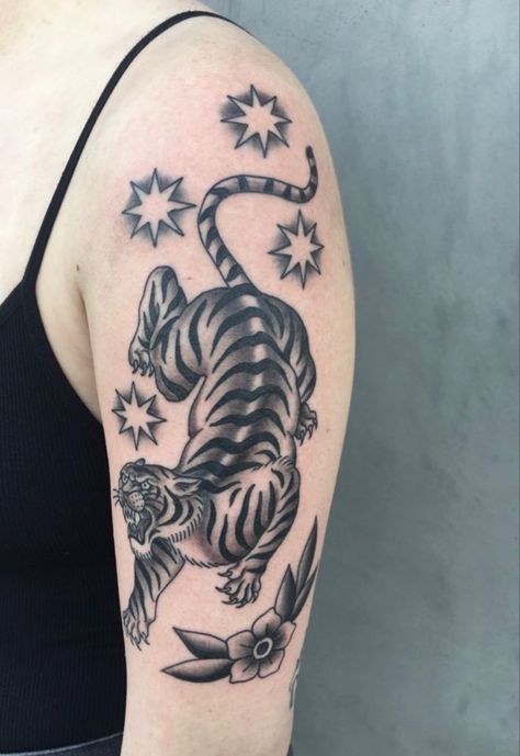 Traditional Tiger Tattoo Black And Grey, American Traditional Tiger Tattoo Black, Stomach Tiger Tattoo, American Traditional Back Tattoos Women, American Traditional Tiger Tattoo, Tiger Tattoo Traditional, Fierce Animal Tattoos, Traditional Back Tattoo, Animal Tattoo Designs