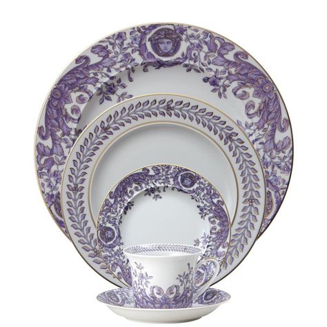 5 Piece Place Setting (5 pps) | Versace Le Grand Divertissement- Gorgeous! But at $570 per place setting, I will need to win the lottery... Bone China Dinnerware, Candle Holder Decor, Tableware Collection, Decor Figurines, China Patterns, Gold Decor, Place Setting, Bar Accessories, Fine Porcelain