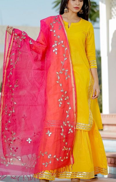 Latest Gotta Patti Suit Designs Yellow Kurti Color Combinations, Yellow Combination Dress, Crop Top Wedding Dress Indian, Golden Dresses, Yellow Sharara, Yellow Kurti, Dressing Design, Gota Patti Work, Combination Dresses