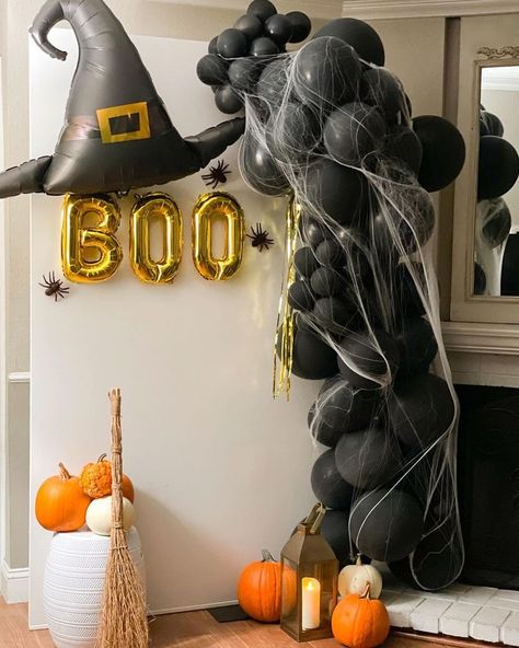 Halloween Decor Birthday, Birthday Halloween Decorations, Halloween Party Decor Birthday, Housewarming Party Halloween, Halloween Birthday Party Balloon Arch, Spooky One Birthday Backdrop, Halloween Decorations For Birthday Party, Halloween Balloon Garland Outdoor, Witch Aesthetic Halloween Decor