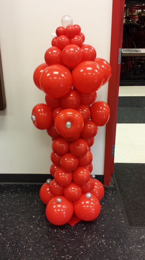 Here is a great idea for a fire fighter birthday or a retirement party!  Give them their very own fire hydrant! Firefighter Balloon Decor, Retirement Party Ideas For Firefighter, Modern Firefighter Party, Fire Department Banquet Decorations, Fire Truck Balloons, Fire Department Party, Fire Retirement Party, Firefighter Retirement Party Decoration, Fire Balloon Arch