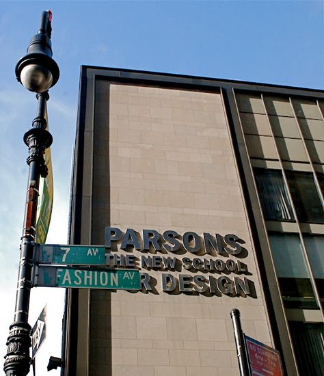 Parsons New York, Manhattan Aesthetic, Esmod Paris, Life After High School, Fashion Design School, New York School, Art Media, College Aesthetic, Bahasa Korea