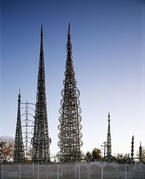 Gehry to Design Campus for Non-Profit in Los Angeles Neighborhood Watts Towers, California Architecture, Visit Los Angeles, Los Angeles Neighborhoods, Water Tower, Beautiful Buildings, Cologne Cathedral, Monument, The Neighbourhood