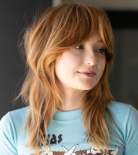 Shaggy Layers With Bangs, Layers With Bangs, Wolf Haircuts, Medium Shag Hairstyles, Wolf Cuts, Shaggy Layers, Layered Thick Hair, Hair Colors Ideas, Ideas For Long Hair