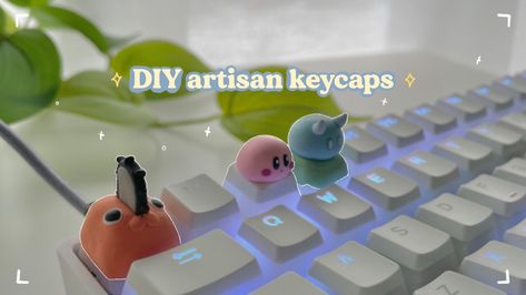 Diy Genshin Impact Gifts, Kirby Diy Crafts, Artisan Keycaps Clay, Polymer Clay Keycaps, Diy Keycaps, Clay Keycaps, Chainsaw Man Pochita, Diy Polymer Clay, Artisan Keycaps