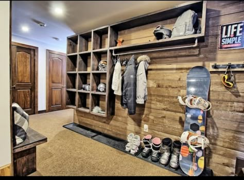 Sports Mudroom Ideas, Ski Storage Ideas Mud Rooms, Ski Mudroom, Ski Mud Room, Ski Chalet Decor, Chalet Decor, Outdoor Gear Storage, Ski Locker, Garage Design Interior