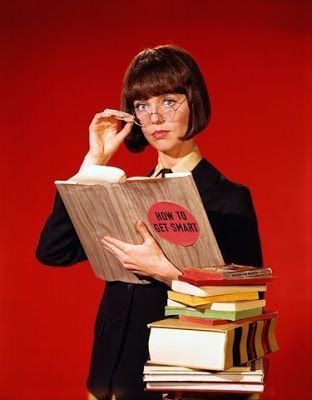 Characters Reading, Barbara Feldon, How To Get Smarter, Agent 99, Don Adams, Get Smart, Women Reading, Vintage Nostalgia, Side Kick