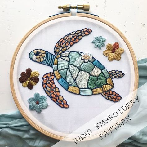 Punch Pano, Turtle Embroidery, Hoop Crafts, Embroidery Hoop Crafts, Embroidery Stitches Tutorial, Baby Embroidery, Sea Animal, Animal Embroidery, Hand Embroidery Design Patterns