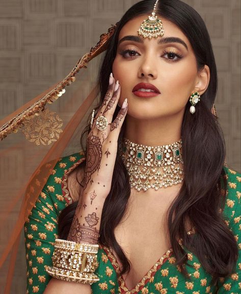 Neelam Gill Aesthetic, Neelam Gill, Female Actresses, What Is Love, Instagram Profile, Actresses, Models, Instagram Photos, Photo And Video