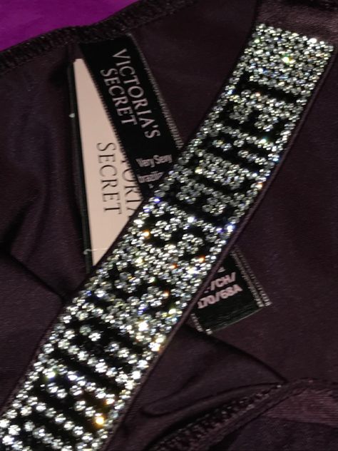 Rhinestone Victoria Secret, Victoria Secret Bra Outfit Glitter, Victoria's Secret Shine Strap, Cute Bras Victoria's Secret Aesthetic, Snaps Streaks, Viktoria Secret, Victoria Secret Black, Lingerie Inspiration, Victoria Secret Outfits