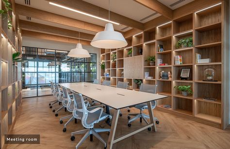 Library Conference Room, Cool Office Meeting Room, Scandinavian Conference Room, Teacher Meeting Room, Meeting Room Design Creative, Presentation Room, Meeting Room Design Office, Small Meeting Room, Software As A Service