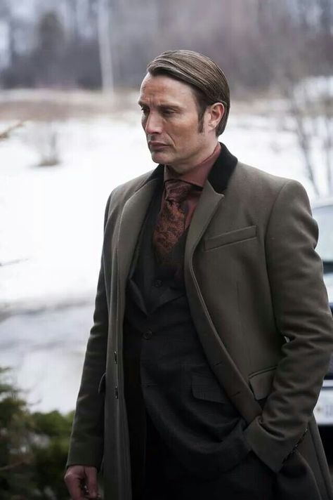 Hannibal Suit, Hannibal Anthony Hopkins, Hannibal Cast, Hannibal Funny, Hannibal Tv Series, A Man In A Suit, Hannibal Series, Man In A Suit, Nbc Hannibal