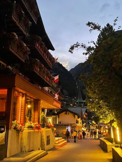 Zermatt Switzerland Aesthetic, Zermatt Aesthetic, Switzerland At Night, Reminder Post, Switzerland Summer, Street At Night, Zermatt Switzerland, Dream Place, Driving Photography