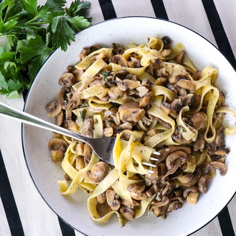 Dairy Free Creamy Mushroom and White Wine Pasta — Everyday Allergen-Free Pasta With Wine, Wine Pasta Sauce, Mushroom Pasta Bake, Dairy Free Pasta Recipes, Mushroom Wine Sauce, Dairy Free Pasta, Vegan Wine, Bean Pasta, Mushroom Pasta