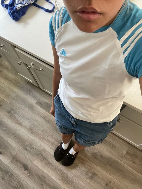 #outfit #whitebabytee #adidastop #adidas #jorts #brandy #brandymelville #birkenstock #birkenstockboston #bostons #clogs #fashion #whitesock #summer #summeroutfit #outfitinspo Jorts Outfit Women’s With Adidas Campus, Sambas With Jorts Outfit, Birkenstocks With Jorts, Adidas Samba With Jorts, Brandy Melville Baseball Tee, Clogs Fashion, Adidas Tops, White Sock, Infant Tees