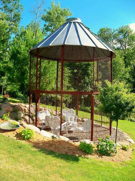 Corn Crib Gazebo by BrianBlom, via Flickr. This would make a great chicken coop!  I think this is what Coop #3, Lucky Star Ranch,  on the Hill Country Coop Tour may have used for their lovely Coop: http://www.hillcountrychickencooptour.blogspot.com/ Gazebo Pictures, Corn Crib, Portable Gazebo, Meteor Garden 2018, Gazebo Pergola, Garden Gazebo, Garden Route, Garden Yard Ideas, Diy Pergola