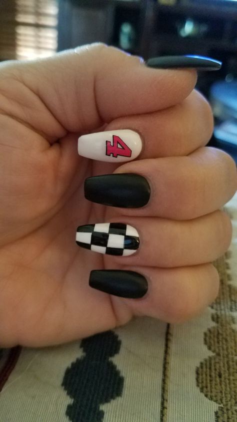 Car Theme Nails, Car Racing Nails Designs, Race Car Theme Nails, Fast And Furious Nails Ideas, Race Car Nails Acrylic, Racing Theme Nails, F1 Acrylic Nails, Car Acrylic Nails, Race Car Theme Acrylic Nails