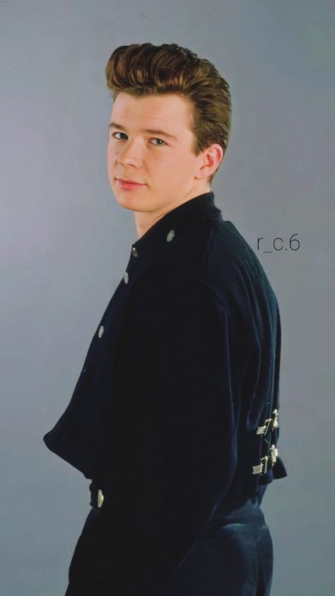 Got the photo on Instagram by @lesanneestop50 🥰 I do not own the photos©I just edited them💞#rickastley #rick #80s #80spop #80ssinger #british #wallpaper #edit #edits #ctto #creditstotheowner Rick Astley Poster, 80s Ponytail, 80s Singers, Suave Men, British Wallpaper, 80s Guys, Pool Party Fashion, 80s Posters, Rick Rolled