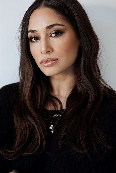 Meaghan Rath, Teri Polo, Bio Birthday, Hawaii Five O, Navy Seal, Female Face, Canadian Actresses, Fantasy Book, How Old