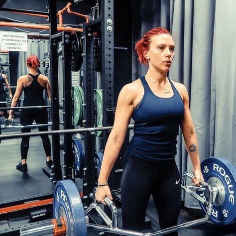 Scarlett Johansson Workout, Наташа Romanoff, Black Widow Natasha, Black Widow Marvel, Actrices Hollywood, Top Celebrities, Marvel Women, Romanoff, Natasha Romanoff