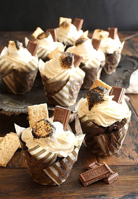 Smores-Cupcakes-1 Single Cupcake Recipe, Smore Cupcakes, S Mores Cupcakes, Marshmallow Buttercream, Smores Cupcakes, Marshmallow Frosting, Comfort Desserts, Summer Eats, Cupcake Bakery