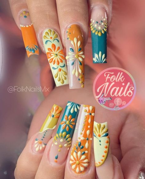 Foreign Nail Art, Long Acrylic Nails Mexican, Mexican Style Nails Short, Mexican Jarrito Nails, Mexican Nail Art Designs, Mexican Nail Designs Ideas, Mexican Theme Nails Acrylic, Mexican Fiesta Nails, Mexican Art Nails