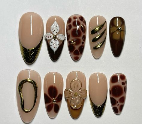 Red Brown Nails Design, Brown Aesthetic Nails, Nails For Birthday, Douyin Nails, Corporate Core, Easy Nail Designs, Almond Press On Nails, Nails Hand Painted, Brown Nails Design