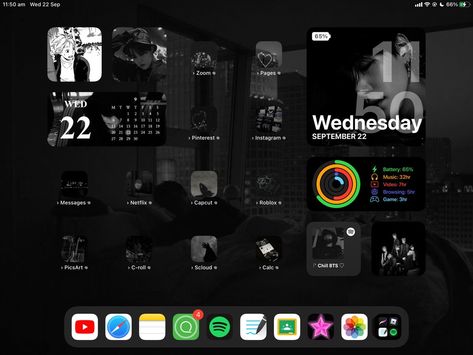 Ipad Ideas Homescreen Ios 15, Dark Ipad Layout, Ipad Layout Ideas Dark, Ipad Inspo Homescreen Ios 15, Dark Ipad Aesthetic, Ipad Homescreen Ideas Ios 15, Custom Ipad Homescreen, Ipad Widget Design Ideas, Ipad Homescreen Ideas Dark