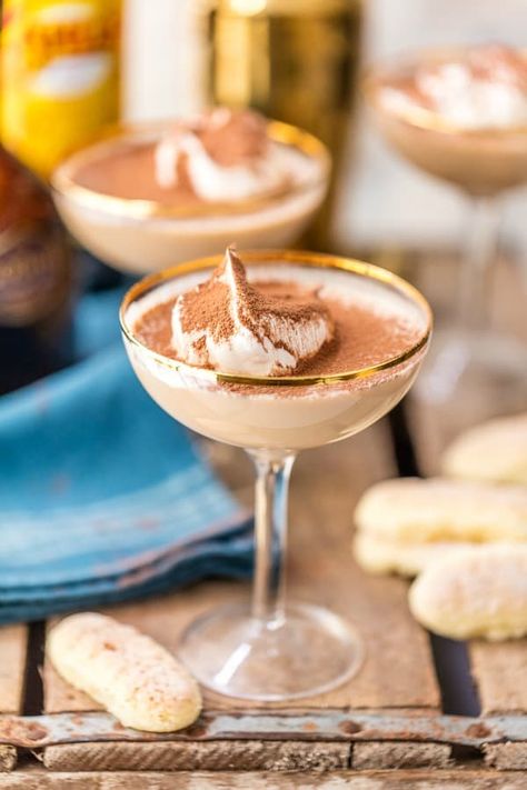 Tiramisu martini in a coupe glass dusted with cocoa powder, surrounded by ladyfinger cookies Tiramisu Martini, Rum Chata, Spicy Candy, Frozen Coffee, Winter Cocktails, Martini Recipes, Cocktail Desserts, Champagne Cocktail, Fruit Cocktails