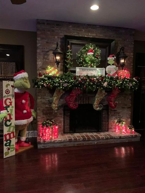 Grinch Christmas Decorations Fireplace, Grinch Christmas Living Room Decor, Grinch Decorated House, Grinch Christmas Fireplace, Grinch Fireplace Decorations, The Grinch Fireplace Decorating Ideas, Grinch Fireplace Decorating Ideas, Grinch Chimney Decorations, Grinch Christmas Living Room