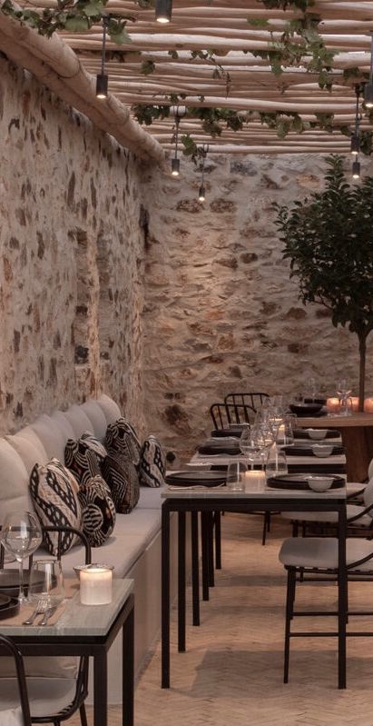 Swahili House, Beautiful Stores, Antiparos Greece, Modern Restaurant Design, Flora Farms, Chilled Beer, Paros Island, Dream Vacations Destinations, The Rooster