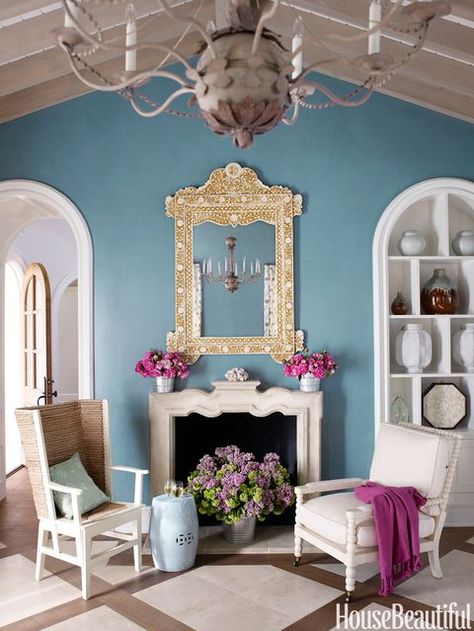 image Empty Fireplace Ideas, Fireplace Modern Design, Design Camino, Cottage Style Decor, Paint Colors Benjamin Moore, Style Cottage, Beach Cottage Style, Modern Fireplace, Blue Living Room