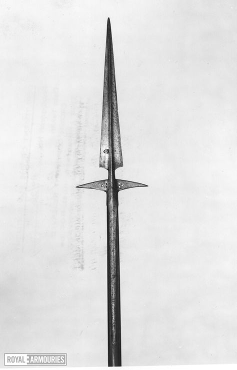 Spear (1450-1499) - Royal Armouries collections Winged Spear, Fall Of Constantinople, British Passport, Military Insignia, Cool Swords, Fantasy Inspiration, Medieval Fantasy, Book Inspiration, Wales England