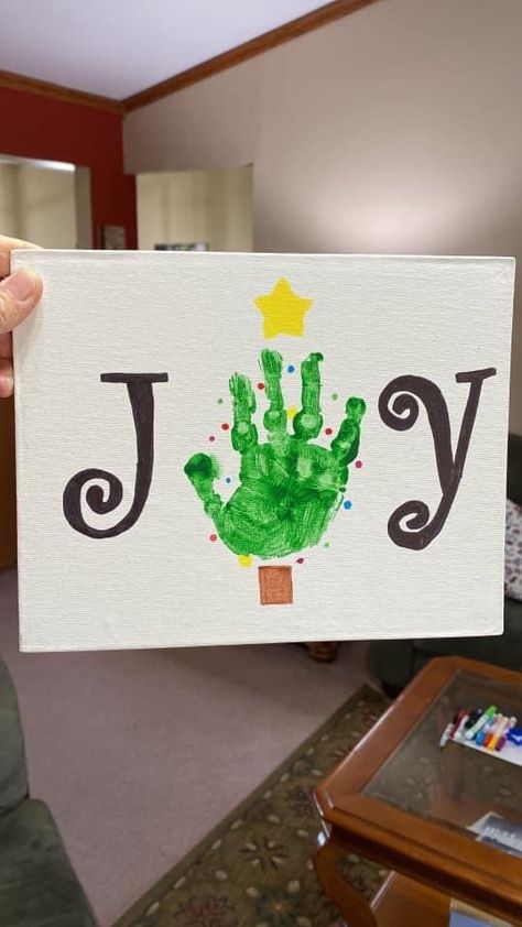 Christmas Art For Babies Diy Gifts, Canvas Preschool Christmas Art, Infant And Toddler Christmas Crafts, Toddler Christmas Cards Homemade, Toddler Christmas Crafts Canvas, Christmas Themed Crafts For Toddlers, Christmas Paintings For Toddlers, Christmas Paint Ideas For Kids, Christmas Paint Crafts For Toddlers