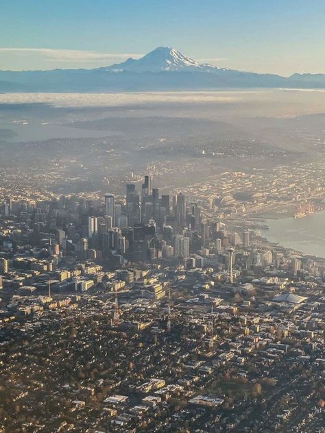 Mexico City Skyline, Cities Skylines, City Skylines, Mt Rainier, Emerald City, City Aesthetic, Seattle Washington, City Skyline, Washington State