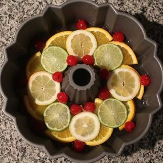 Punch Bowl Cake Recipe, T Cake, Bundt Pan Recipes, Ice Ring, Lemon Dessert Recipes, Party Punch, Sangria Recipes, Chicken Feed, Fruit Slice