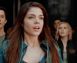 . Marie Avgeropoulos Gif, Avengers Girl, Marie Avgeropoulos, Thomas Doherty, Wattpad Cover, Adelaide Kane, Carl Grimes, Wattpad Covers, Florence Pugh