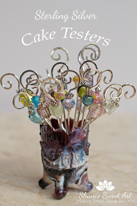 How To Make A Beaded Cake Tester, What To Do With Glass Beads, How To Make Beaded Cake Testers, Diy Cake Tester, Diy Beaded Cake Tester, Cake Testers Beaded Diy, Bead Crafts To Sell, Cake Testers Beaded, Bubblegum Pens