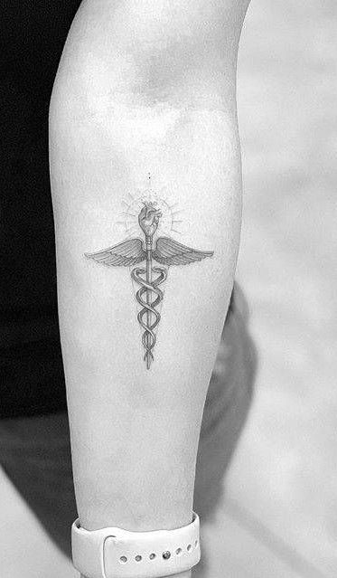 Hermes Tattoo, Caduceus Tattoo, Greek God Tattoo, Medical Tattoo, Funky Tattoos, Mythology Tattoos, Greek Tattoos, Red Tattoos, Cute Tattoos For Women