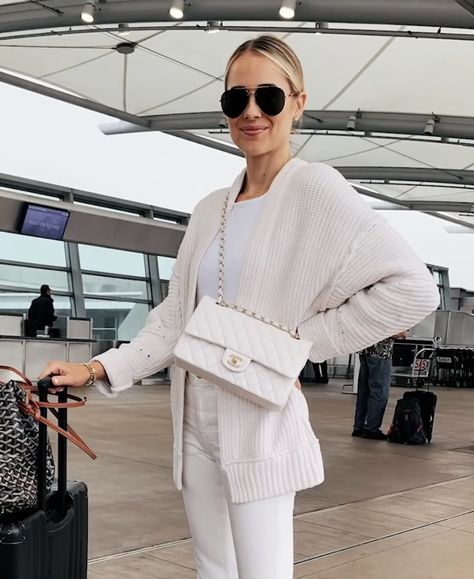 White Crossbody Bag Outfit, Crossbody Bag Outfit, White Crossbody Bag, Bag Outfit, Travel Outfit, Cloth Bags, White Jeans, Sweater Dress, Crossbody Bag