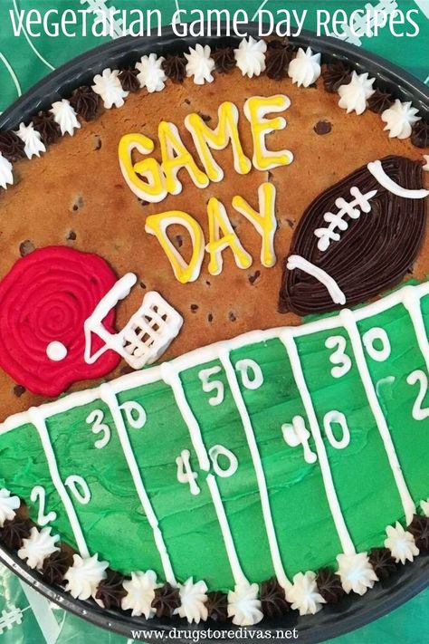 Football Cookie Cake Designs, Superbowl Cookie Cake, Super Bowl Cookie Cake, Football Cookie Cake, Football Themed Snacks, Walmart Cakes, Football Desserts, Superbowl Cake, Football Cookies