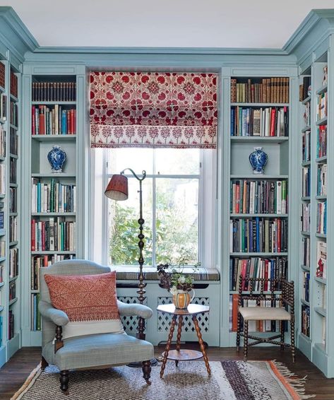 English Cottage Library, Beautiful Home Library, Reading Room Design, Cottage Library, Cozy Home Library, Gathering Room, Home Library Design, Home Libraries, English Cottage