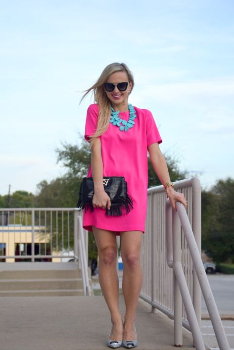 lauren vandiver | PINK AND TURQUOISE | Vandi Fair Turquoise Necklace Outfit, Turquoise Outfit, Pink Frock, Hot Pink And Turquoise, Prada Sunnies, Teal House, Turquoise Clothes, Hot Pink Outfit, Turquoise Statement Necklace