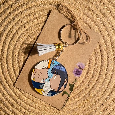 Handpainted keyring Keyring Painting Ideas, Naruto Keychain Diy, Hand Painted Keychain, Keychain Painting Ideas, Keychain Painting, Keychains Making, Mdf Keychain, Keychain Diy Easy, Anime Crafts Diy