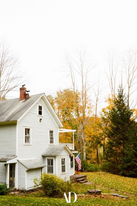 A New York interior designer marries midcentury style and tradition in her upstate abode that is believed to have been constructed sometime around 1860. “It was a crisp February Saturday, soft snow blanket on the ground, when we first set foot in the old farmhouse." #farmhouse #design #exterior #farm #design #midcentury #modern #grass #nature #landscape #woods #trees #home #house #country #countryhouse #catskills Farmhouse Design Exterior, Snow Blanket, New York Interior, House Upgrades, Autumn Interior, Farmhouse Fresh, House Country, Midcentury Style, Farmhouse Renovation