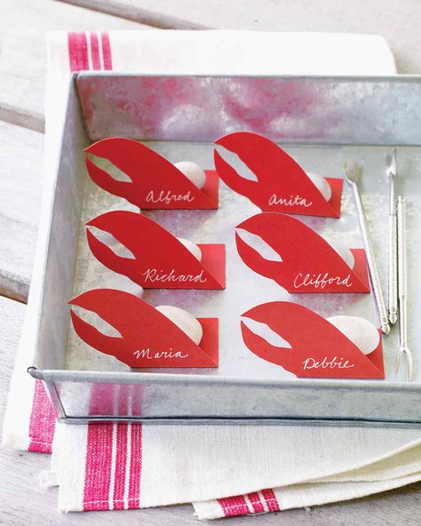 Hosting a summertime seafood buffet? Set the tone in advance with claw-shaped cards. #marthastewart #entertainingideas #entertaining #partyideas Martha Stewart Entertaining, Flower Place Cards, Lobster Party, Lobster Fest, Seafood Party, Lobster Bake, Place Settings Thanksgiving, Lobster Dinner, Buffet Set