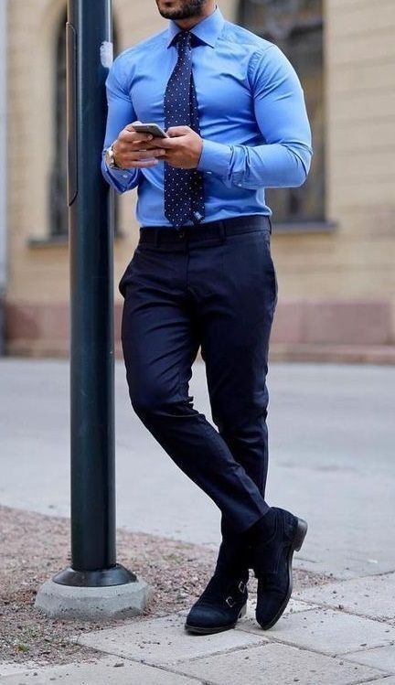 Tucked In Shirt Outfit, Menswear Outfits, Business Casual Attire For Men, Light Blue Shirt, Formal Men Outfit, Tee Shorts, Vans Converse, Mens Fashion Blazer, Mens Fashion Wear