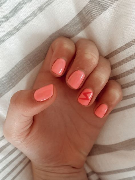 Bolt Nails, Lightning Bolt Nails, Pink Lightning Bolt, Short Natural Nails, Pink Lightning, Lighting Bolt, Lightning Bolt, Gel Nail, Nail Salon