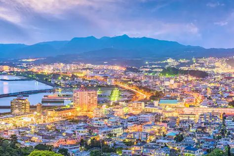 10 Best Things to Do in Naha - What is Naha Most Famous For? – Go Guides Naha Japan, Okinawa Island, Nashville Restaurants, Japan Map, Okinawa Japan, Clear Blue Sky, History Photos, Party Venues, Island Travel